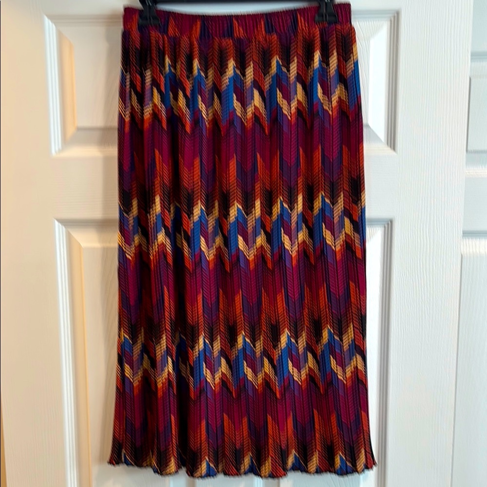 RD & KOKO CHEVRON PRINT SKIRT Size Small